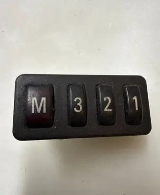 BMW 5 E39 Seat control switch 8352160