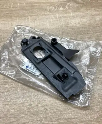 Opel Corsa C Front bumper mounting bracket 13120853 13120857 13120857R