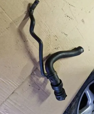 Audi A4 S4 B7 8E 8H Engine coolant pipe/hose