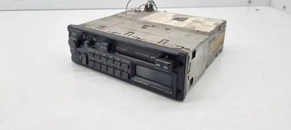 Volkswagen Golf II Radio/CD/DVD/GPS head unit BP8490A3400804 7648490011