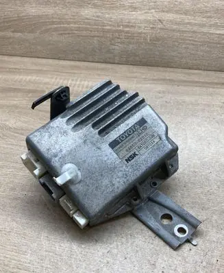 Toyota Corolla E110 Power steering control unit/module 8965002010