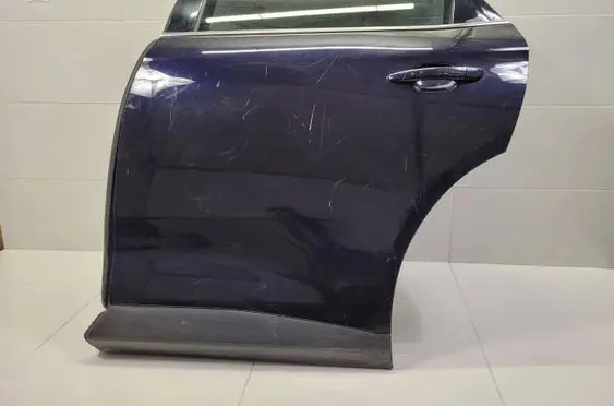 Citroen DS7 Crossback Rear door
