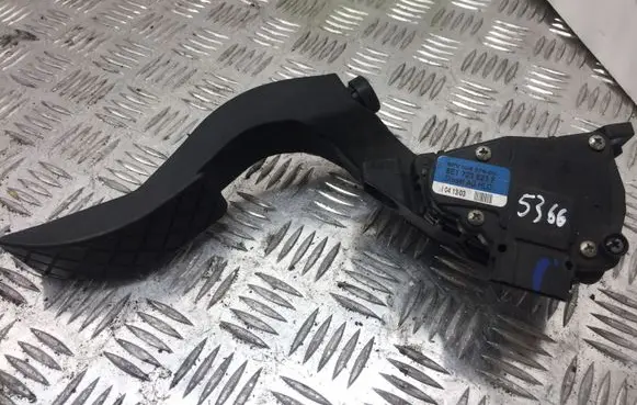Audi A4 S4 B6 8E 8H Accelerator throttle pedal 8E1723523F 5366