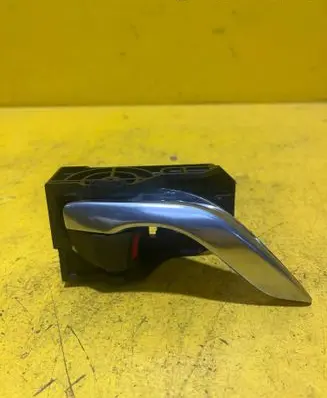 Mazda 6 Rear door interior handle 