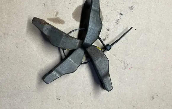 Fuel Injector clamp holder