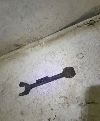 Honda CR-V Rear upper control arm/wishbone