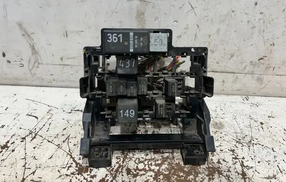 Volkswagen Sharan Fuse box set 7M3937499