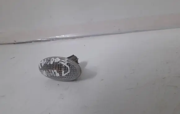 Mazda 3 I Front fender indicator light