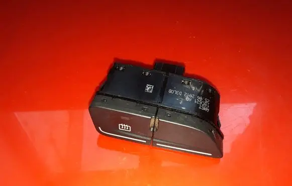 Ford Focus Windscreen/window heater switch AM5T18C621AB
