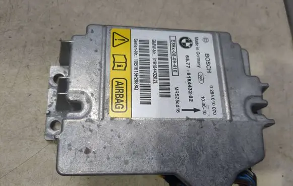 BMW 1 E82 E88 Airbag control unit/module 0285010070 31918443202L 9184432