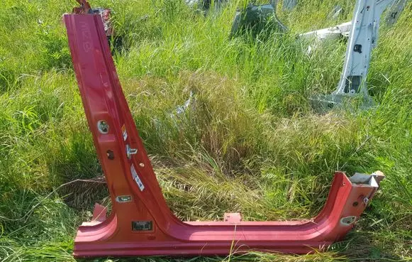Suzuki Swift III Other sill/pillar trim element