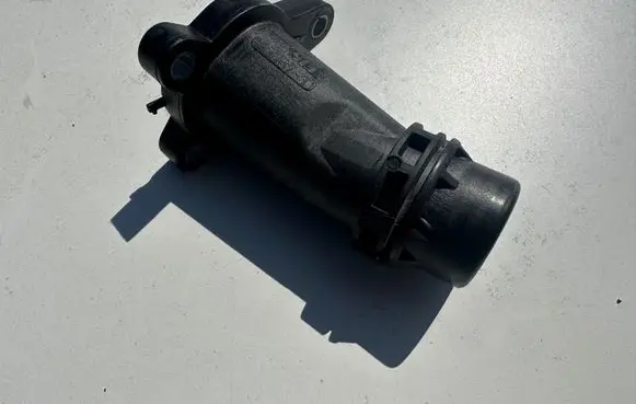 BMW 2 F45 Engine coolant pipe/hose 8511205