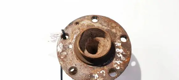Audi A6 S6 C6 4F Rear wheel hub