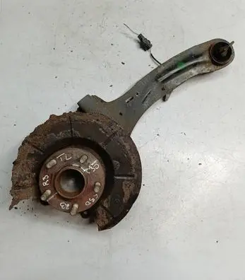 Volvo C30 Rear wheel hub spindle/knuckle 321141