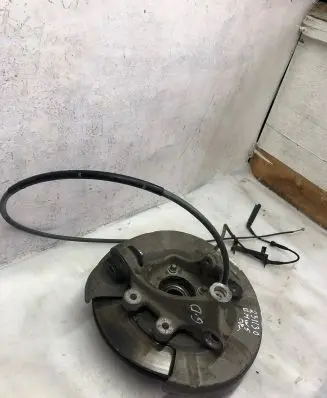 BMW 5 E60 E61 Rear wheel hub