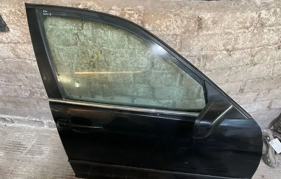 BMW 3 E46 Front door 67910