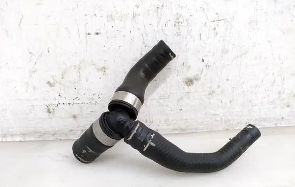 Volkswagen Golf VIII Engine coolant pipe/hose 5WA121087D
