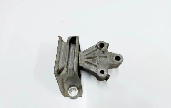 Renault Zoe Engine mount vacuum valve 112846543R
