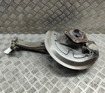 Porsche Taycan 9J1 Front wheel hub 9J0407246