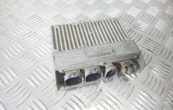 Renault Laguna I Engine control unit/module 7700106070