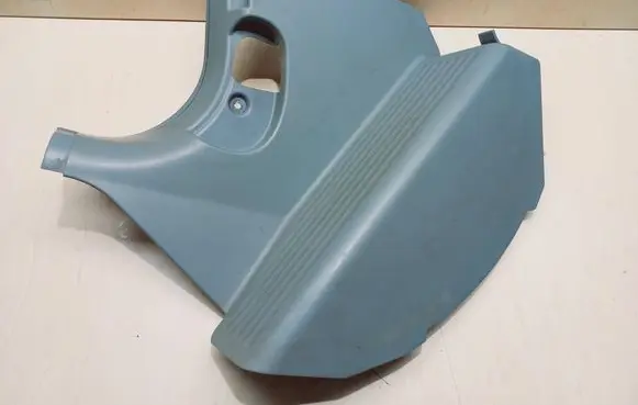 BMW 3 E46 Foot area side trim 51438189733 8189733