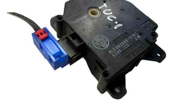 Toyota Urban Cruiser (XP110) Air flap motor/actuator 0638000181 530012V