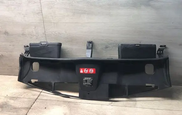 Mercedes-Benz E W212 Radiator trim A2125000155 A2125000255 2125000355