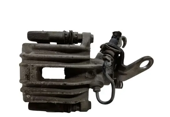 Volkswagen Jetta VI Rear brake caliper