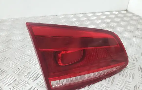 Volkswagen PASSAT B7 Tailgate rear/tail lights 3AF945093K