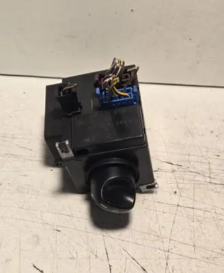 Mercedes-Benz A W168 Light switch 501733 1685450104