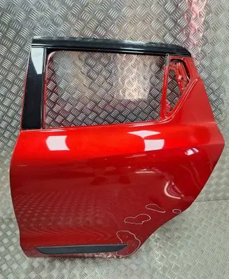 Suzuki Swift III Rear door S25165063