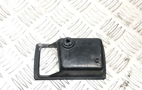Ford Mondeo Mk III Front door window switch trim 1A71F22620BB
