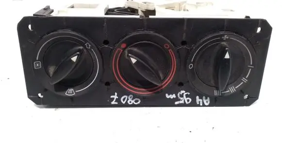 Audi A4 S4 B5 8D Climate control unit 300595A