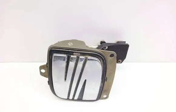 Seat Ibiza III (6L) Tailgate/trunk/boot exterior handle 6L6827573B