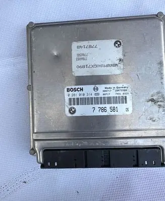 BMW 5 E39 Engine control unit/module 7786581 0281010314