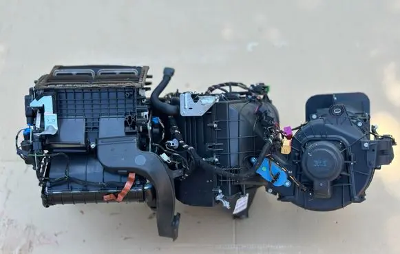 Volkswagen Multivan T5 Electric car heater 7H5820005AF