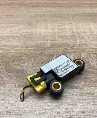 Mercedes-Benz ML W163 Airbag deployment crash/impact sensor A1638200226