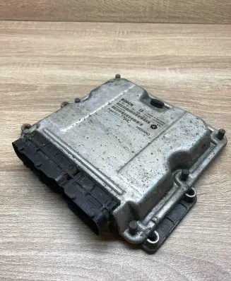 Chrysler Grand Voyager IV Engine control unit/module ECU P04727770AC 0281011281
