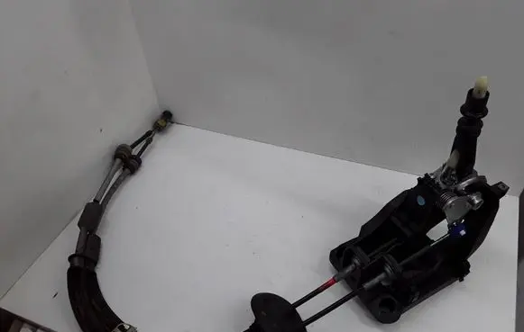 Citroen C4 II Gear shifter/selector 9671748280