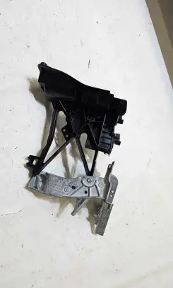 Mercedes-Benz E W213 Side radiator support slam panel A2136206500