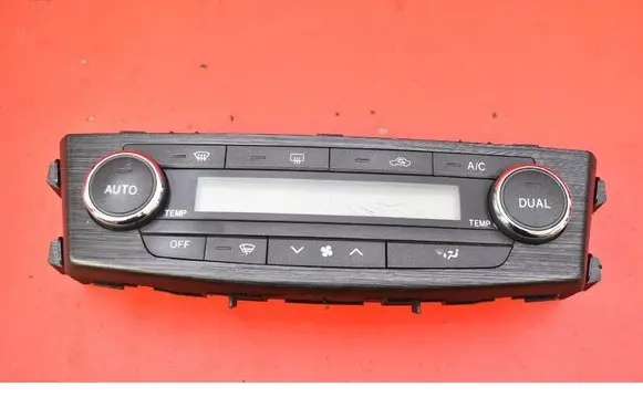 Toyota Avensis Verso Climate control unit 5590005320