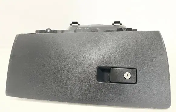 Volvo XC70 Glove box set 30676280 30676278