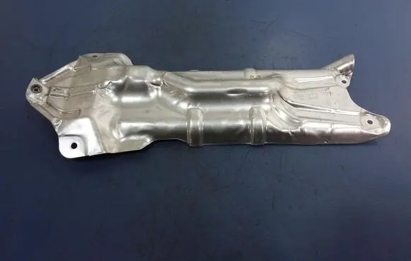 BMW X7 G07 Exhaust heat shield 8600299