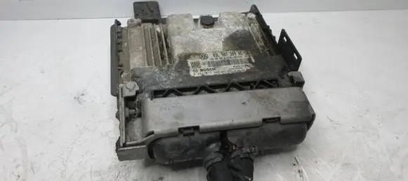 Volkswagen PASSAT B7 Engine control unit/module 03L907309AE 0281017946