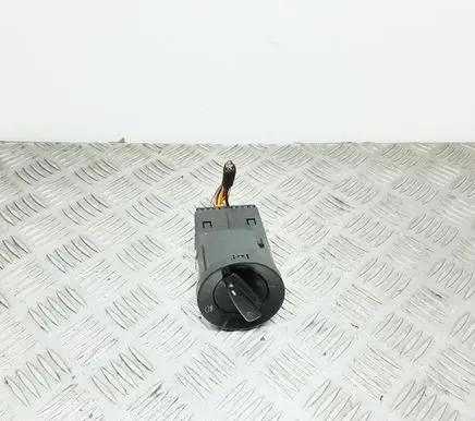 Volkswagen New Beetle Light switch 1C0941531