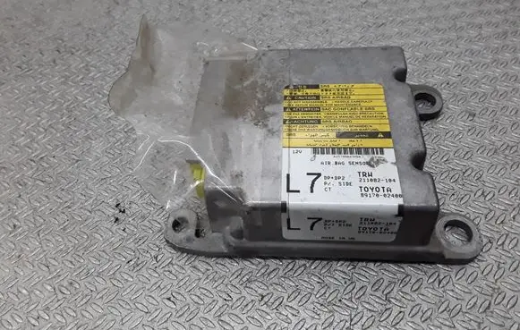 Toyota Corolla E120 E130 Airbag control unit/module 211082104 8917002400