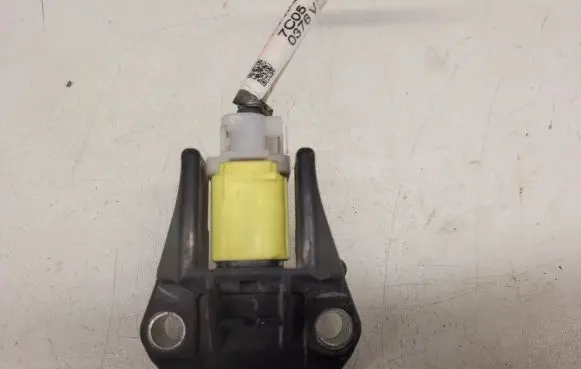 Lexus GS 300 350 430 450H Airbag deployment crash/impact sensor 8917345050