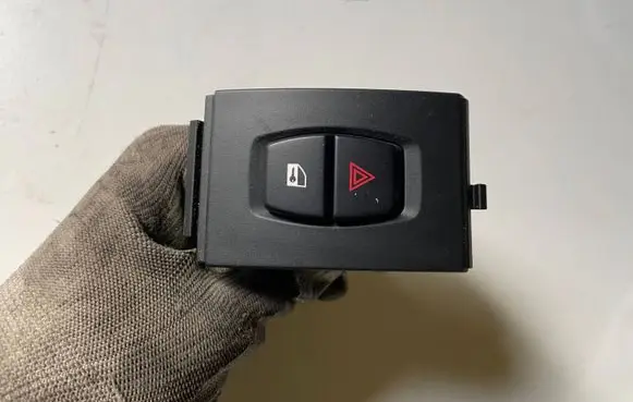 BMW X3 F25 Hazard light switch 9161896 3003666000