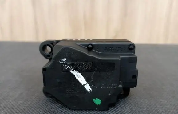 Volvo V40 Cross country A/C air flow flap actuator/motor 4N5H19E6166652A