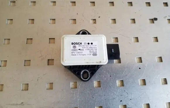 Audi A5 8T 8F ESP acceleration yaw rate sensor 8K0907637C